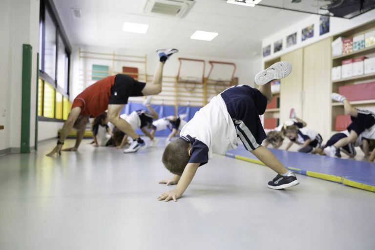 Danza y yoga para niños